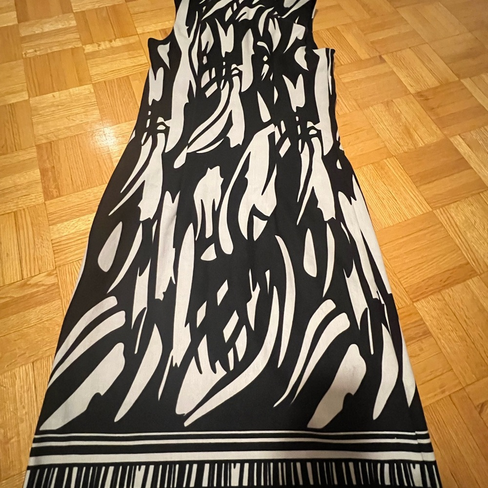 Liz Claiborne Monochrome Abstract Midi Dress